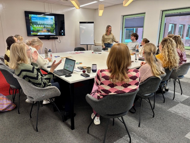 Social marketing training